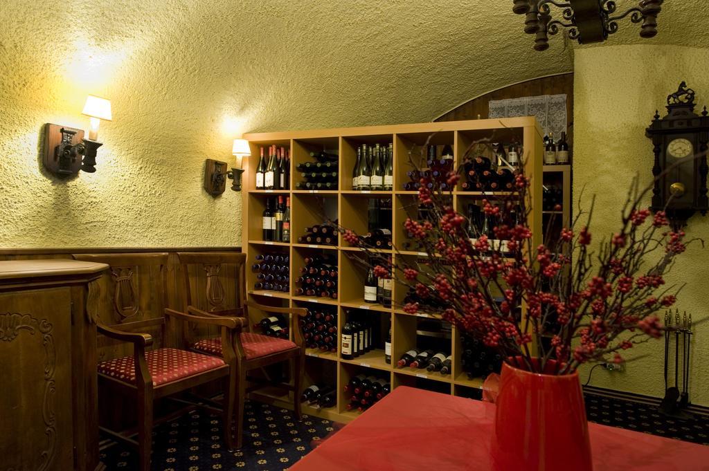 Borgo Dei Poeti Romantik Hotel Manerba del Garda Luaran gambar